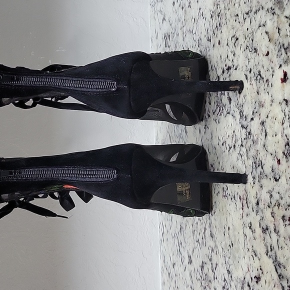 Fashion nova mesh heeled booties - Picture 3 of 3